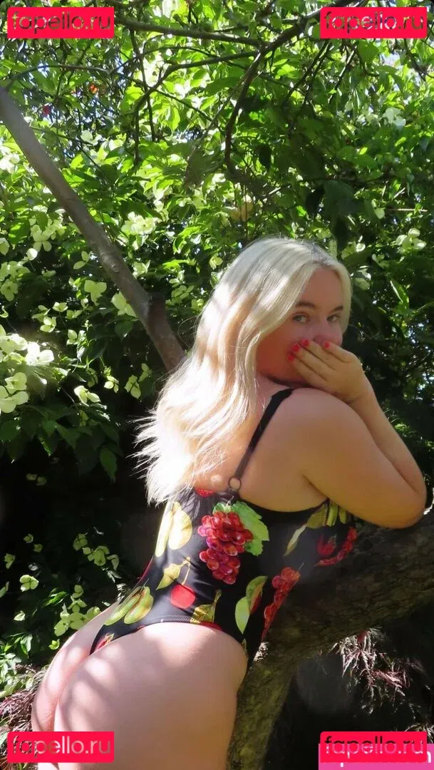 Grace Chatto Onlyfans Photo Gallery 