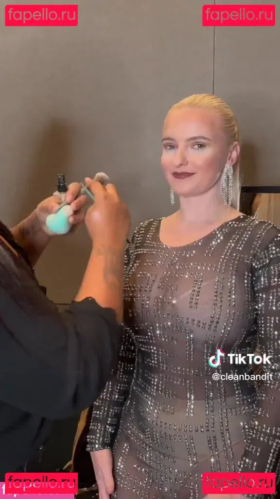 Grace Chatto Onlyfans Photo Gallery 