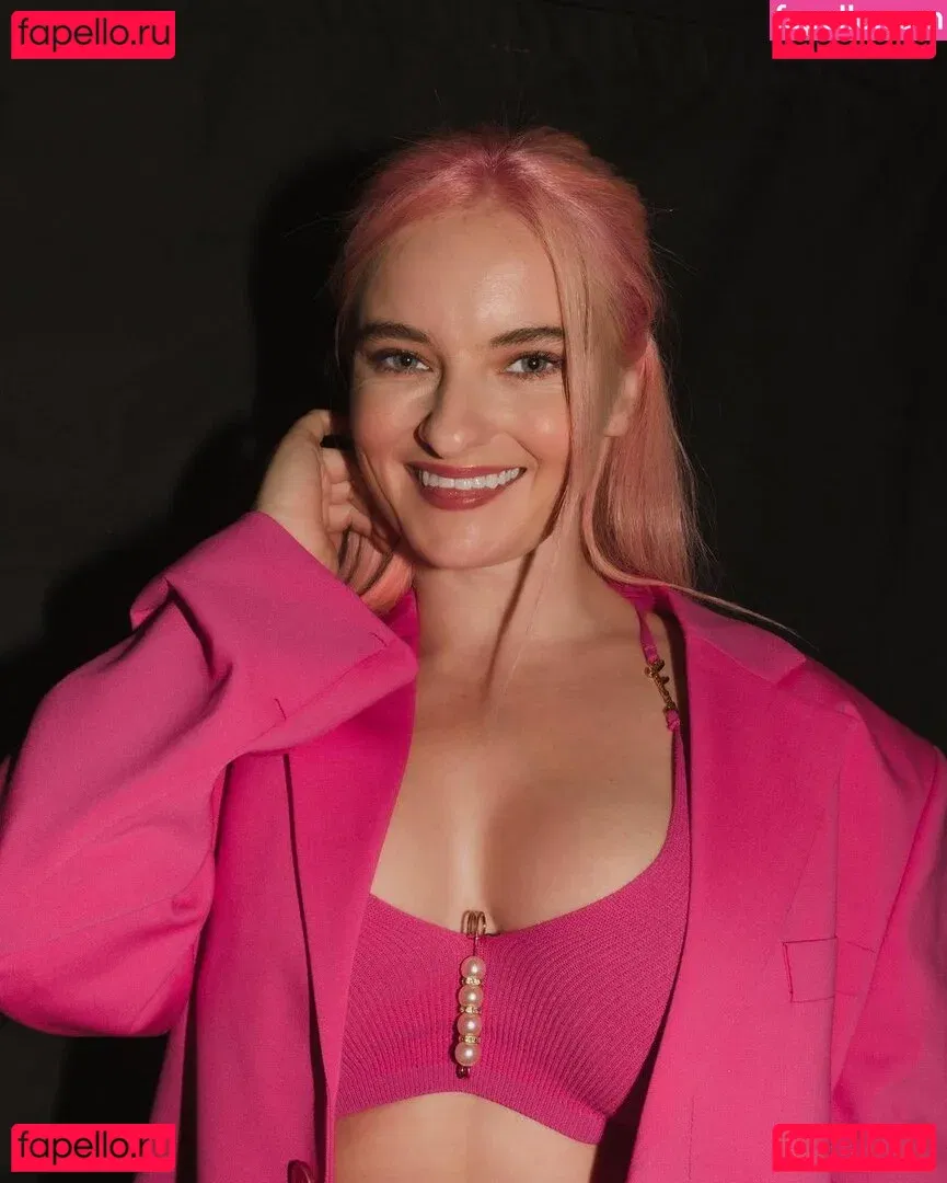 Grace Chatto Onlyfans Photo Gallery 