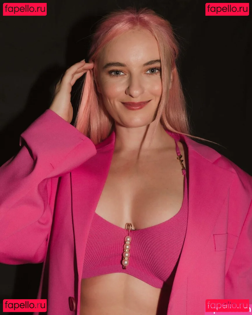 Grace Chatto Onlyfans Photo Gallery 