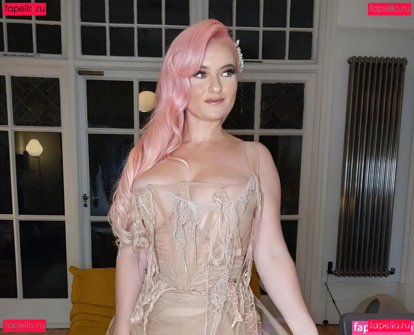 Grace Chatto Onlyfans Photo Gallery 