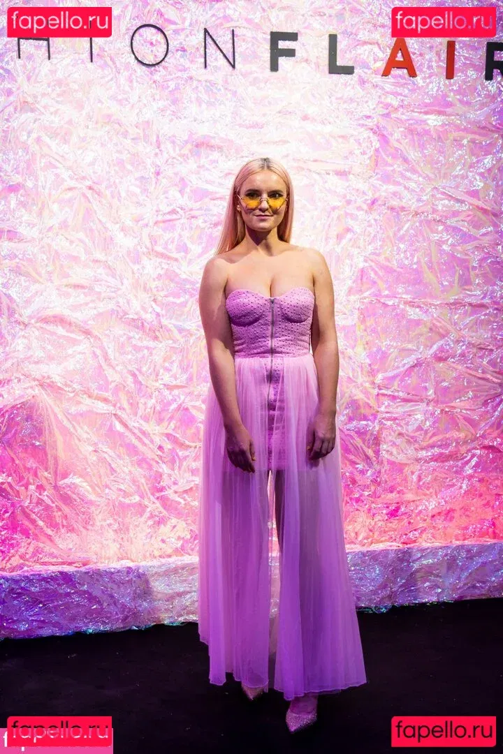 Grace Chatto Onlyfans Photo Gallery 