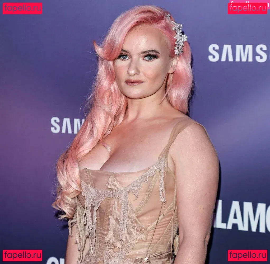 Grace Chatto Onlyfans Photo Gallery 