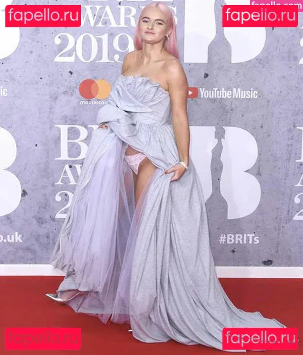 Grace Chatto Onlyfans Photo Gallery 