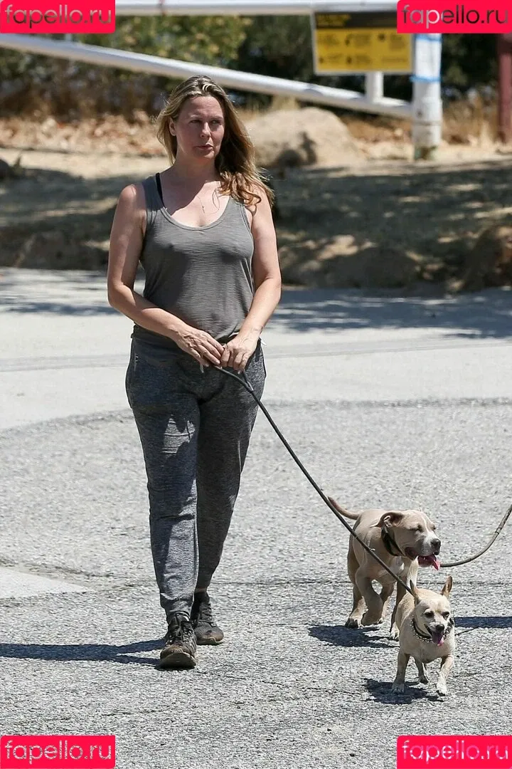 Alicia Silverstone Onlyfans Photo Gallery 