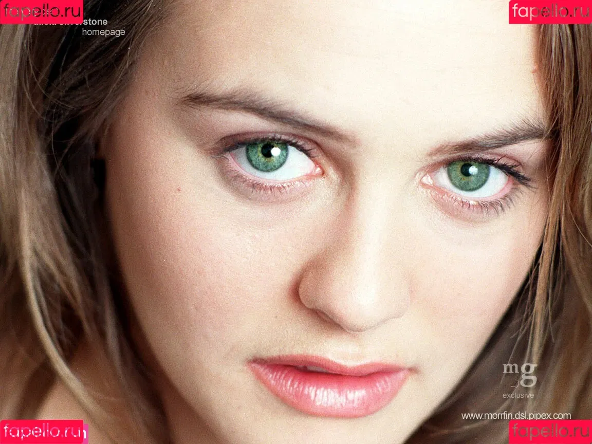 Alicia Silverstone Onlyfans Photo Gallery 