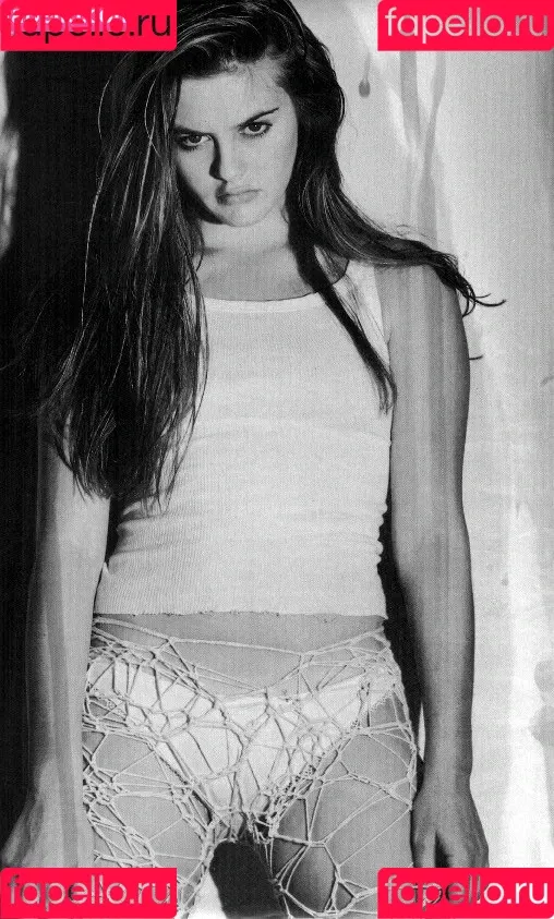 Alicia Silverstone Onlyfans Photo Gallery 