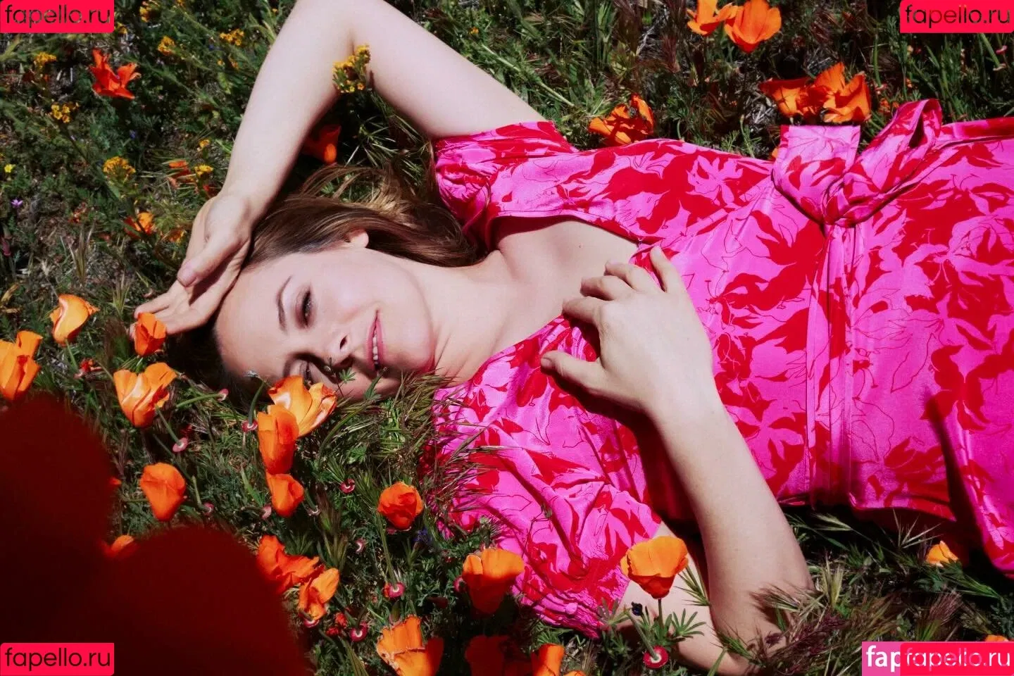Alicia Silverstone Onlyfans Photo Gallery 