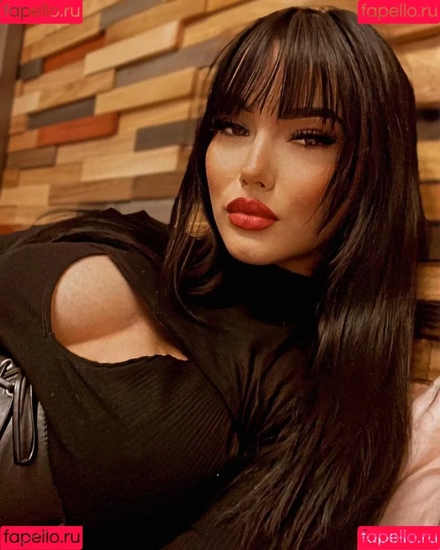 alina03m Onlyfans Photo Gallery 