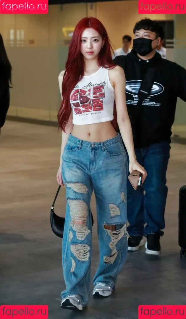 itzy.all.in.us Onlyfans Photo Gallery 