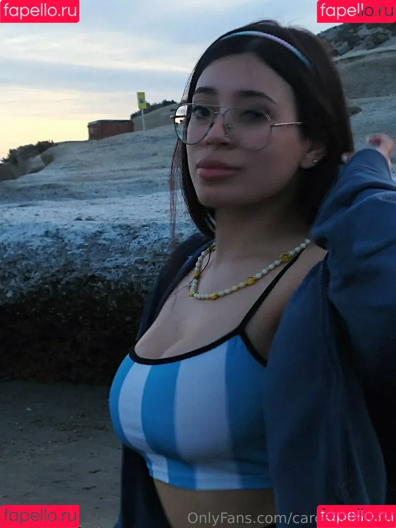 carolinee2000 Onlyfans Photo Gallery 