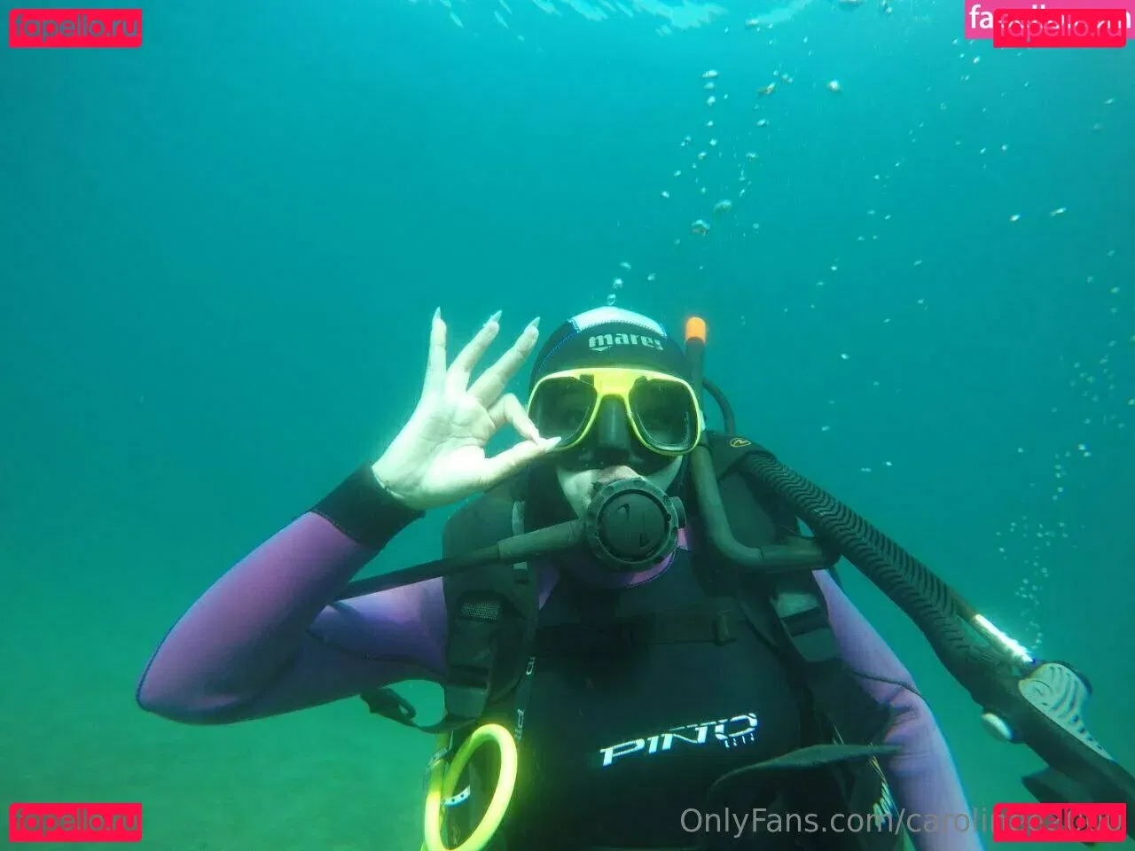 carolinee2000 Onlyfans Photo Gallery 