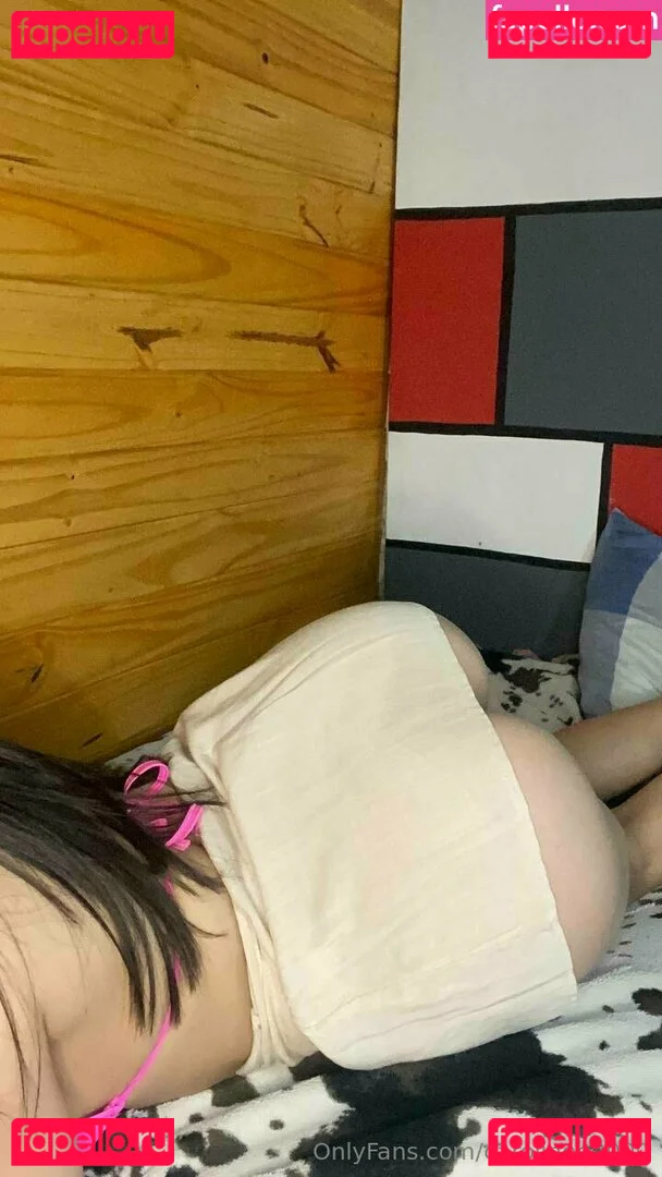 carolinee2000 Onlyfans Photo Gallery 