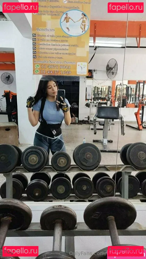 carolinee2000 Onlyfans Photo Gallery 