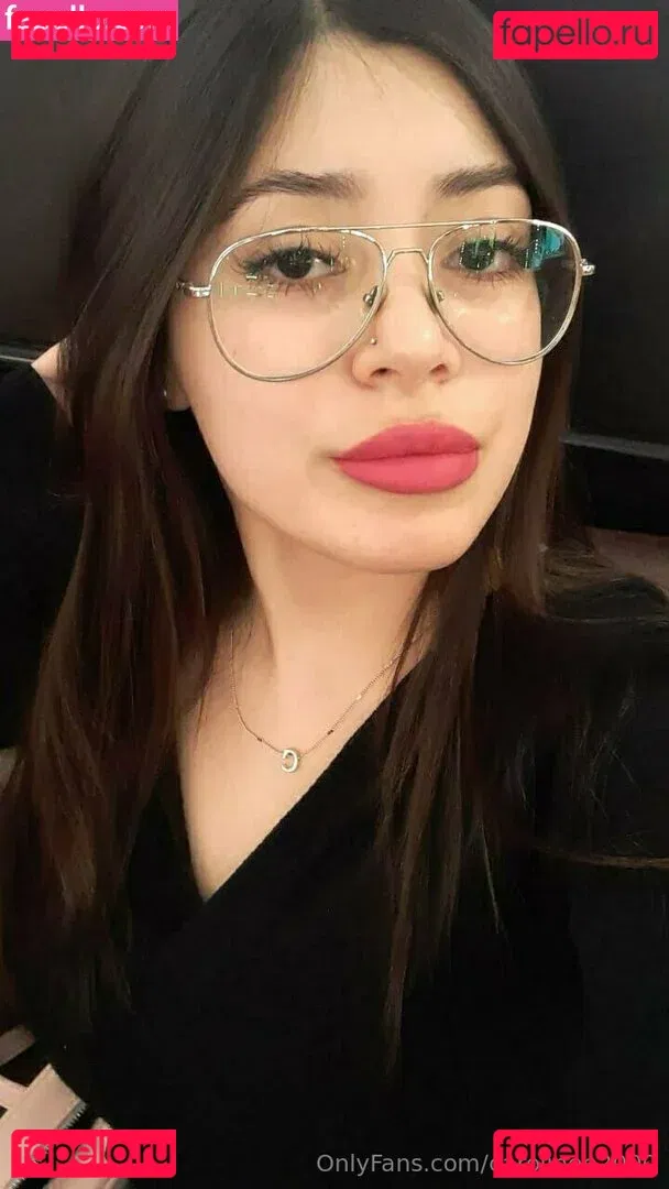 carolinee2000 Onlyfans Photo Gallery 