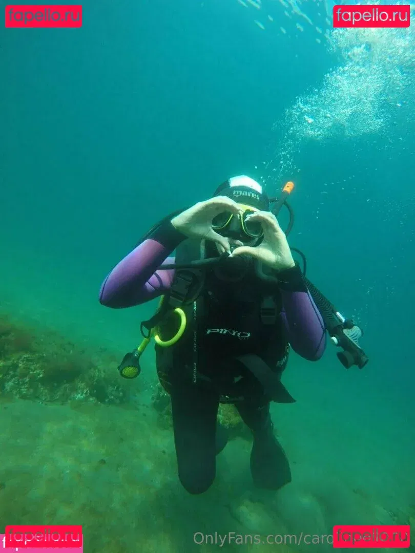 carolinee2000 Onlyfans Photo Gallery 