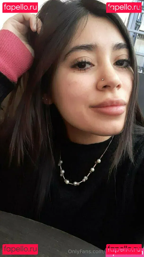 carolinee2000 Onlyfans Photo Gallery 