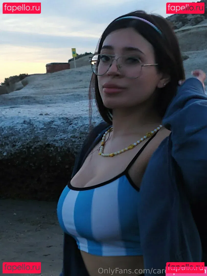 carolinee2000 Onlyfans Photo Gallery 