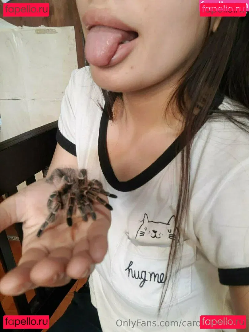 carolinee2000 Onlyfans Photo Gallery 