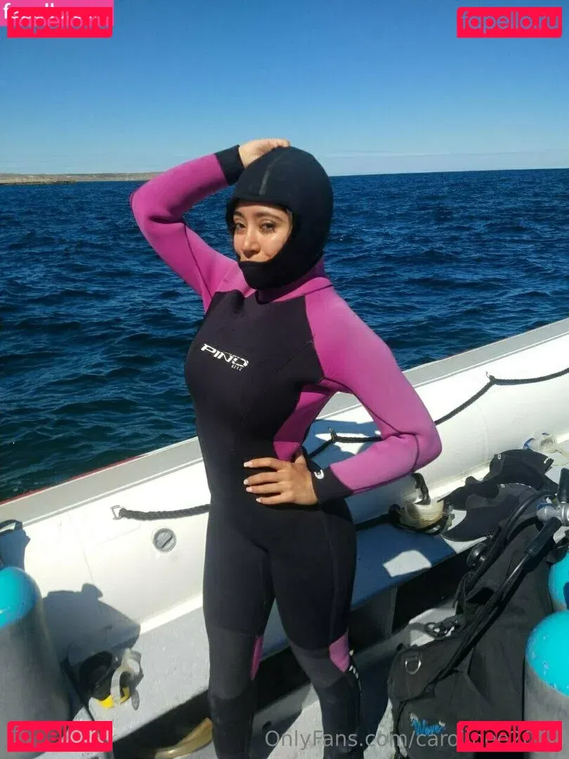 carolinee2000 Onlyfans Photo Gallery 