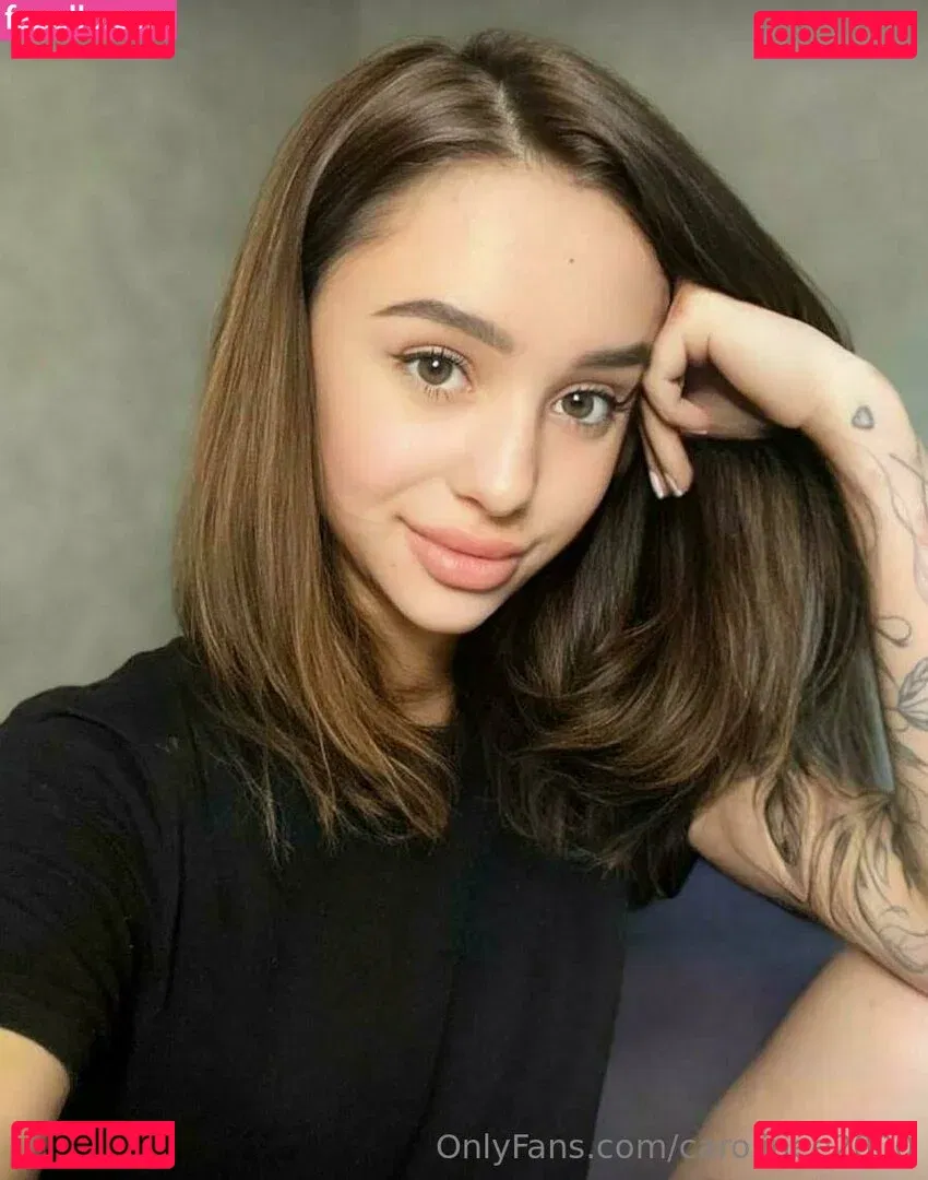 carolinee2000 Onlyfans Photo Gallery 