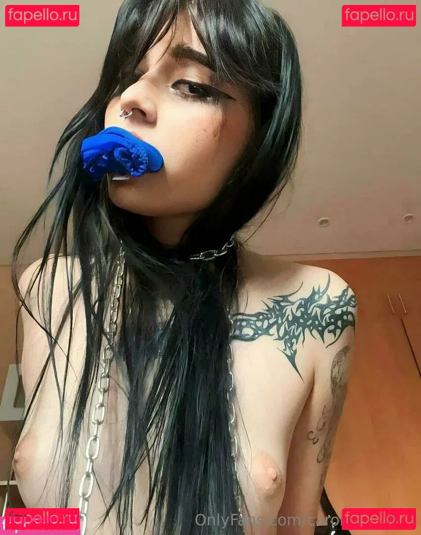 carolinee2000 Onlyfans Photo Gallery 