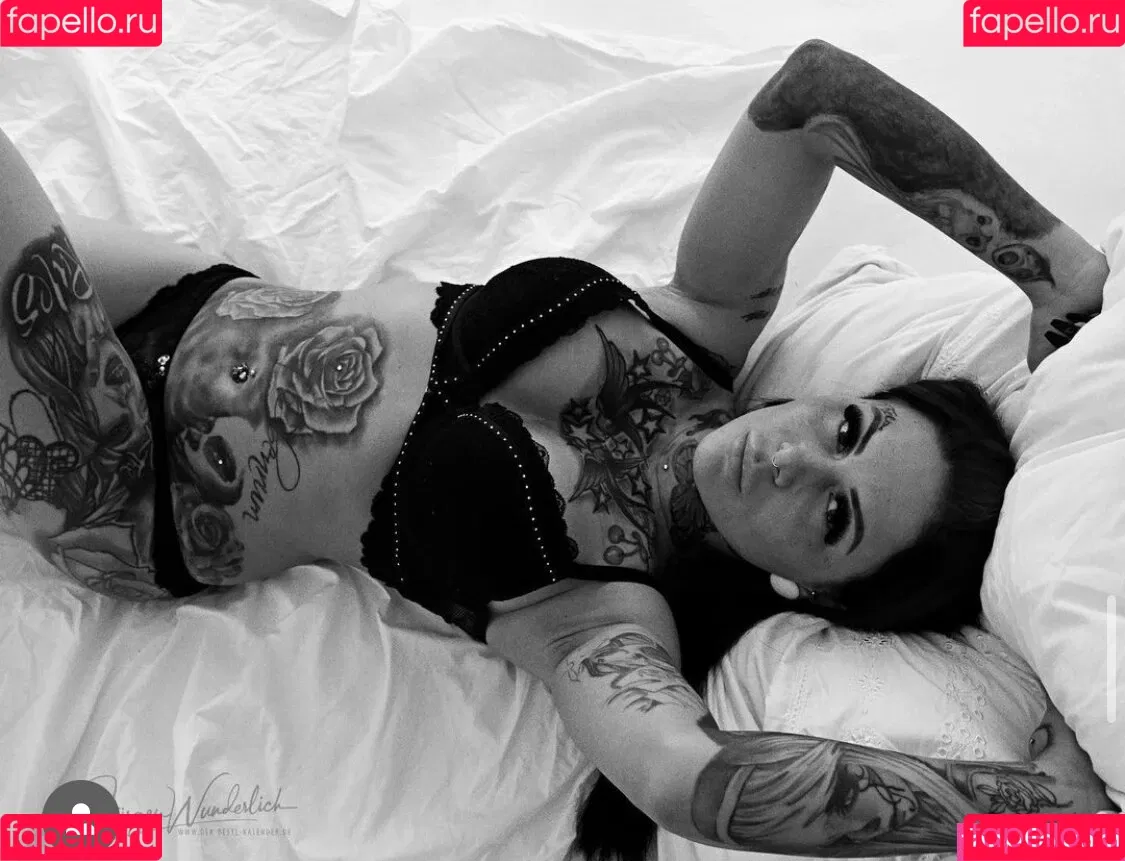Nine Dienchen Onlyfans Photo Gallery 
