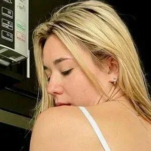 ccamve Onlyfans Photo Gallery 