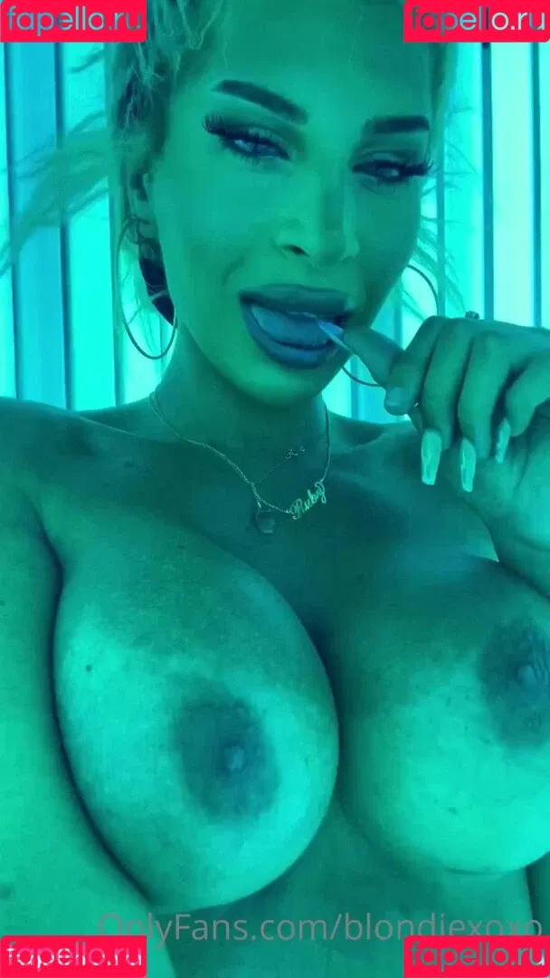 Ts Blondie Onlyfans Photo Gallery 