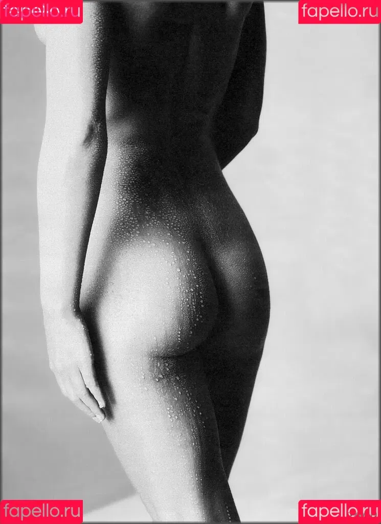 Katja Woywood Onlyfans Photo Gallery 