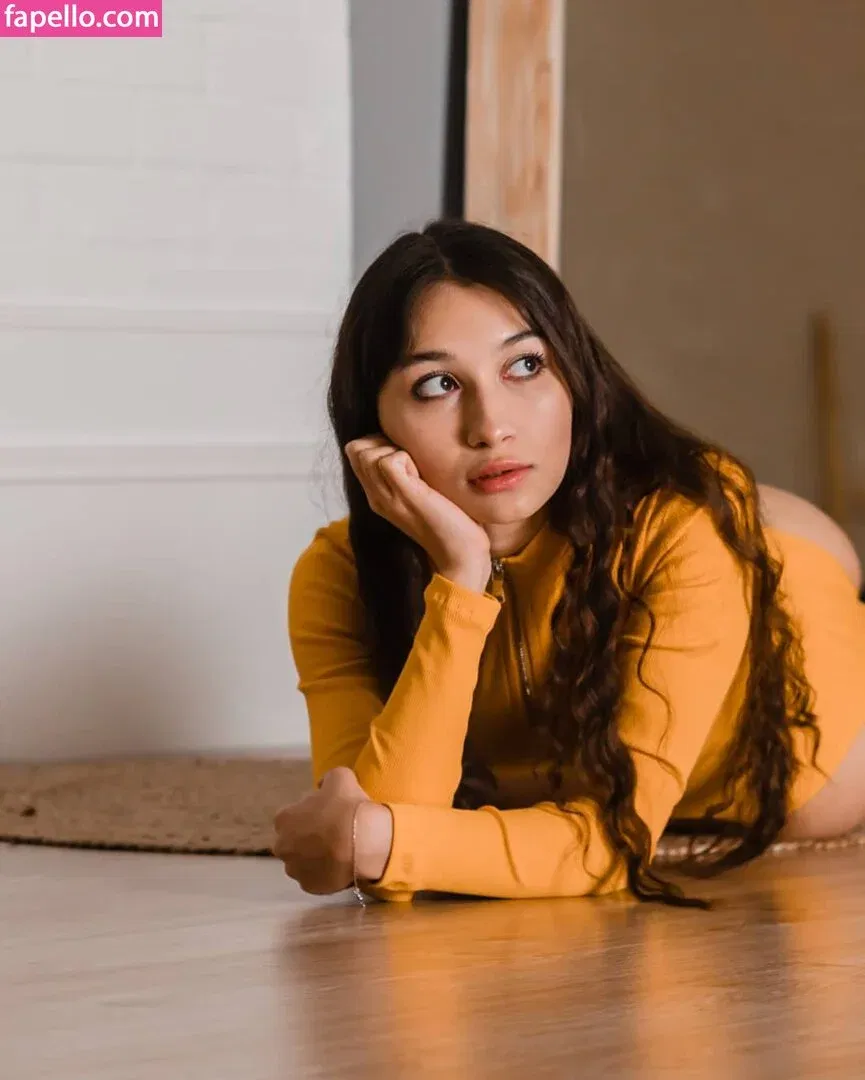 Shodo Girl Onlyfans Photo Gallery 