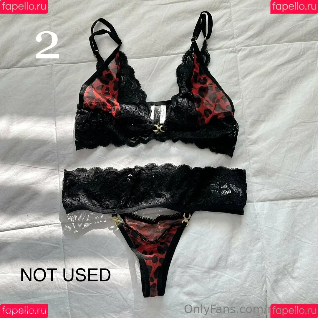mteases Onlyfans Photo Gallery 
