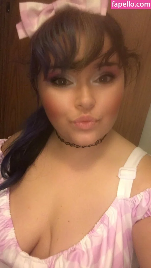 SkyebellaXXX Onlyfans Photo Gallery 