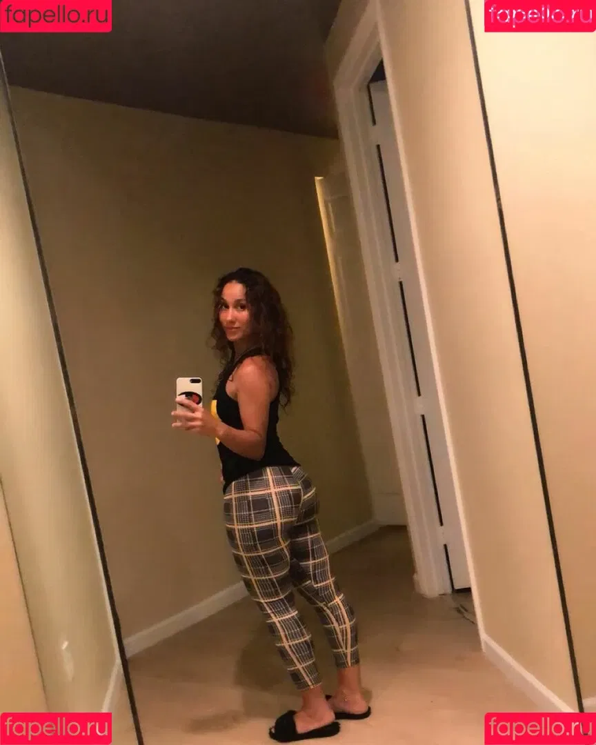 Yesenia De La Rosa Onlyfans Photo Gallery 