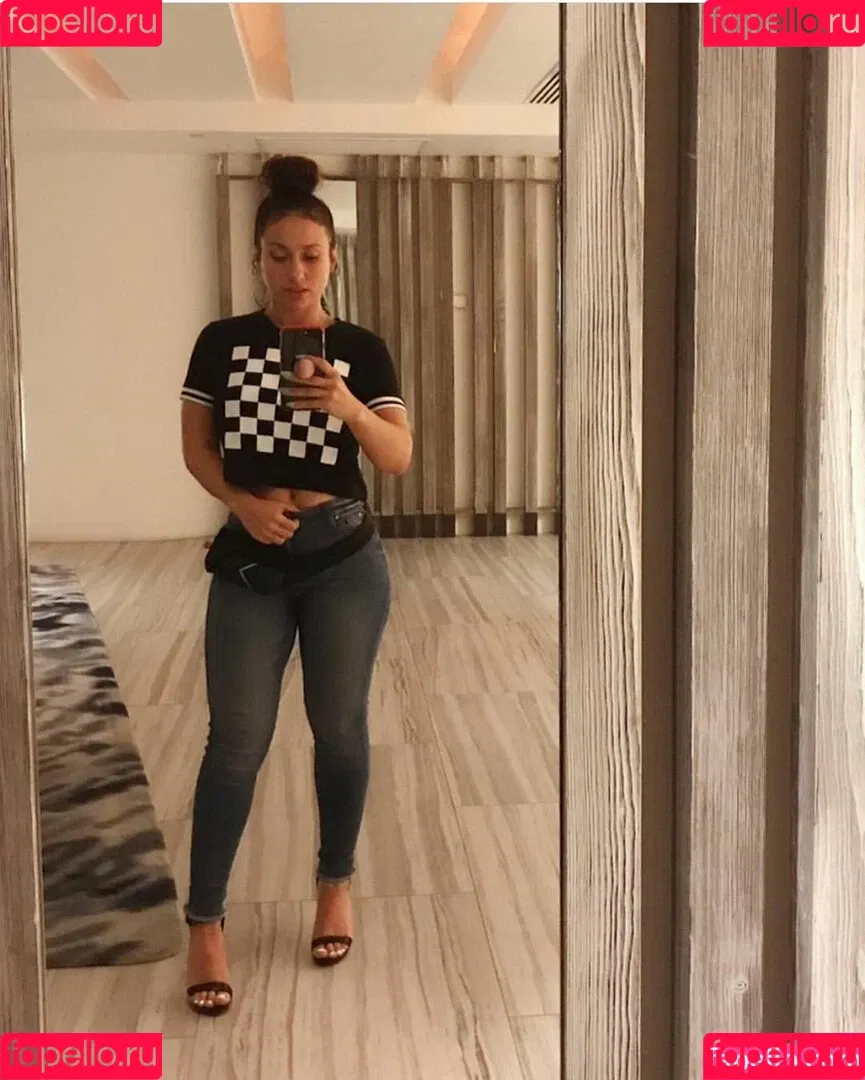 Yesenia De La Rosa Onlyfans Photo Gallery 