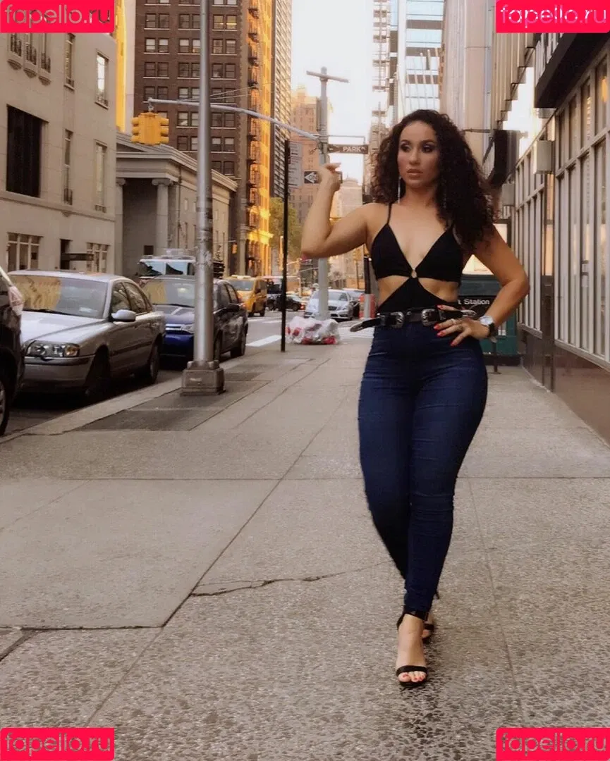 Yesenia De La Rosa Onlyfans Photo Gallery 