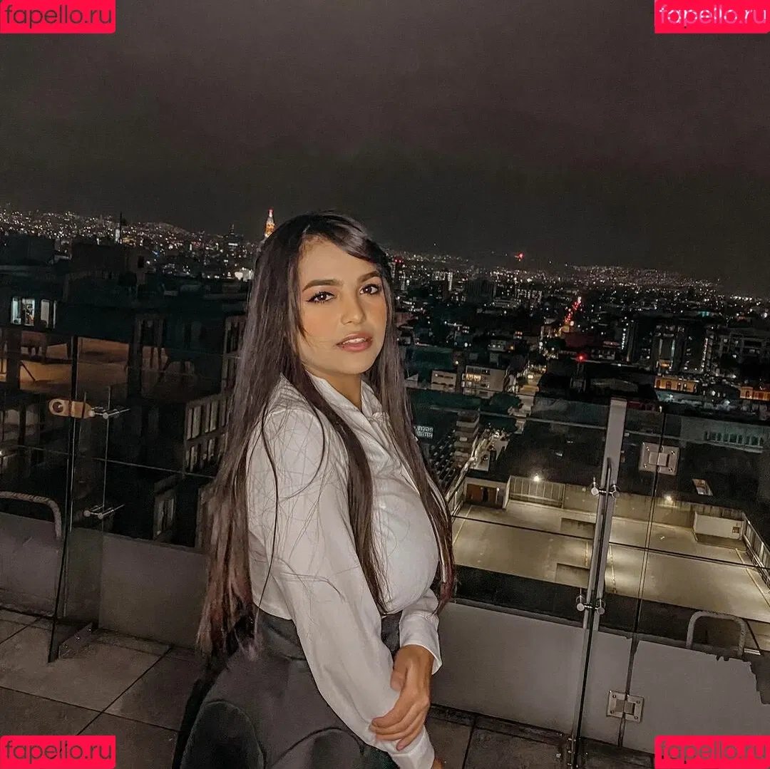 Areeli Ferrer Onlyfans Photo Gallery 