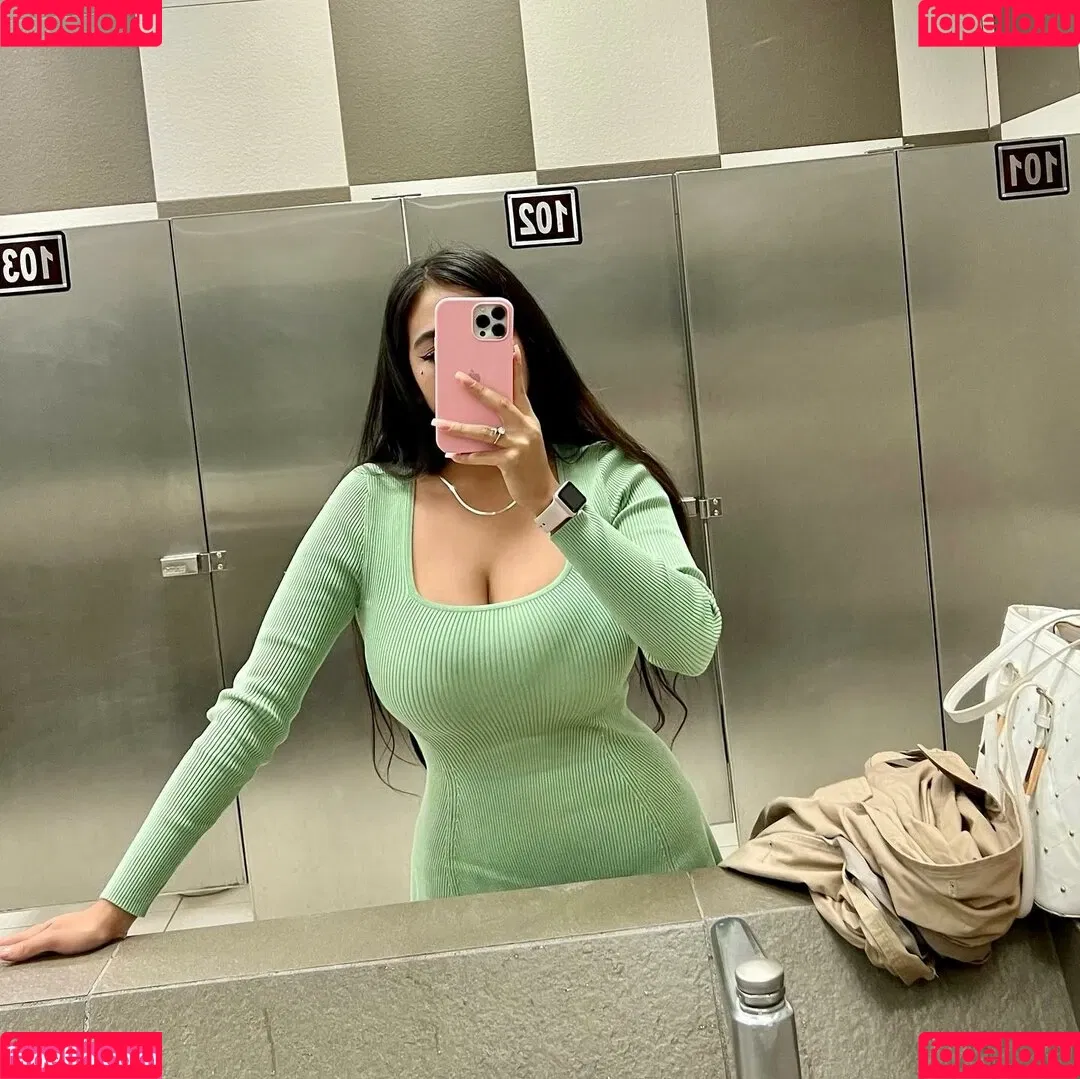 Areeli Ferrer Onlyfans Photo Gallery 
