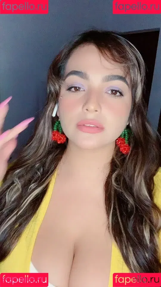 Areeli Ferrer Onlyfans Photo Gallery 