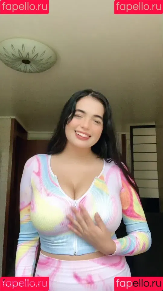 Areeli Ferrer Onlyfans Photo Gallery 