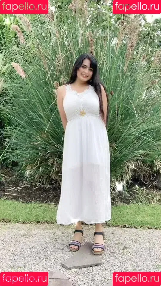 Areeli Ferrer Onlyfans Photo Gallery 