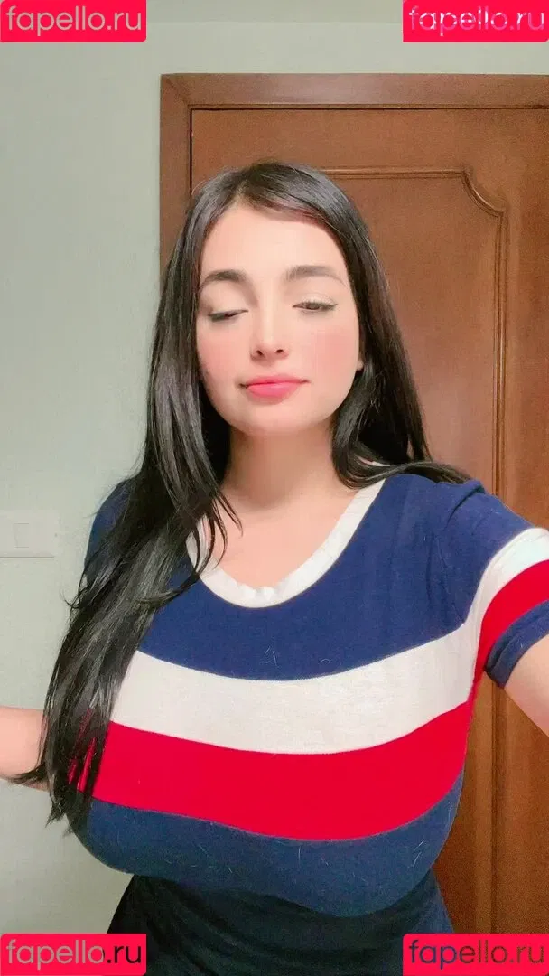 Areeli Ferrer Onlyfans Photo Gallery 