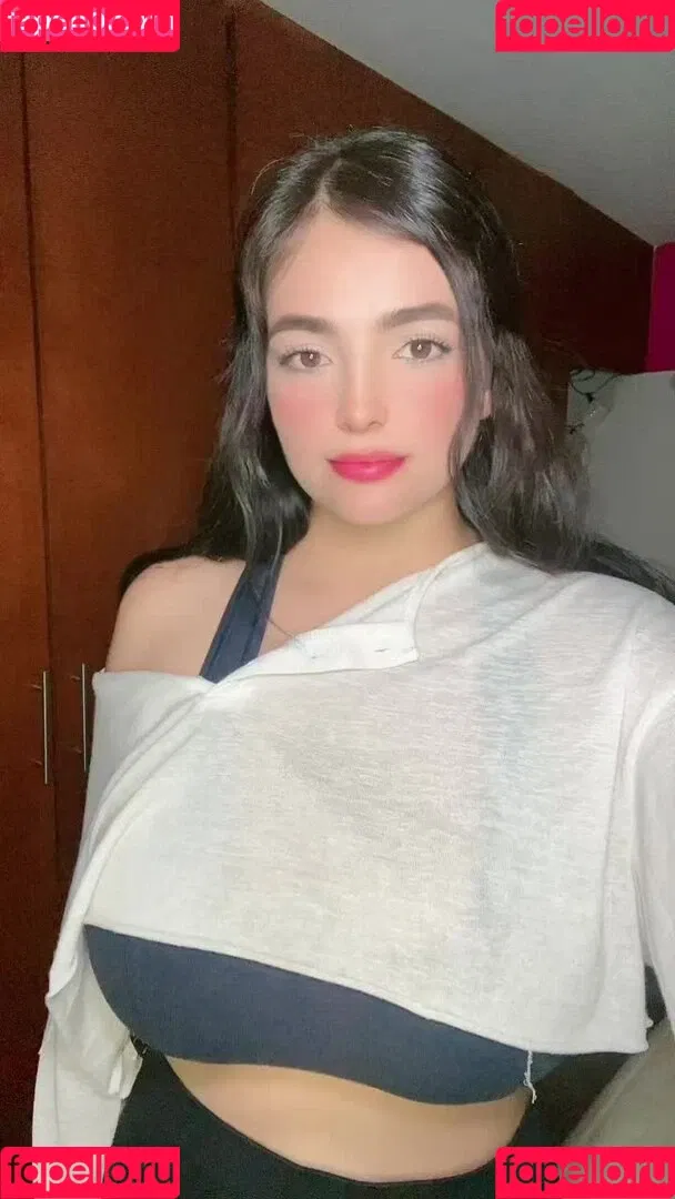 Areeli Ferrer Onlyfans Photo Gallery 