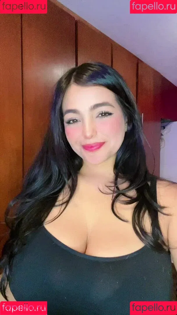 Areeli Ferrer Onlyfans Photo Gallery 