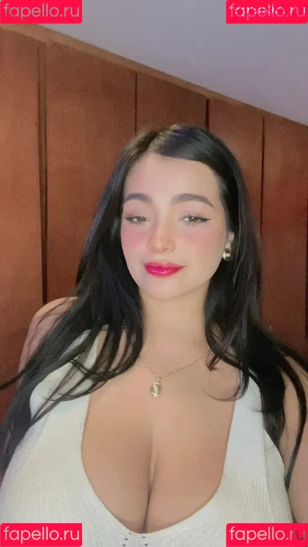 Areeli Ferrer Onlyfans Photo Gallery 