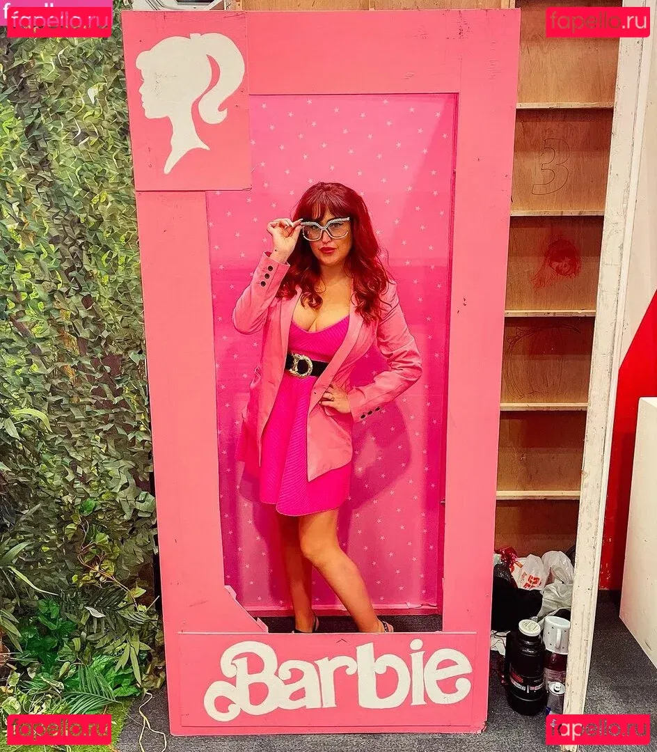 SoCal Val Onlyfans Photo Gallery 