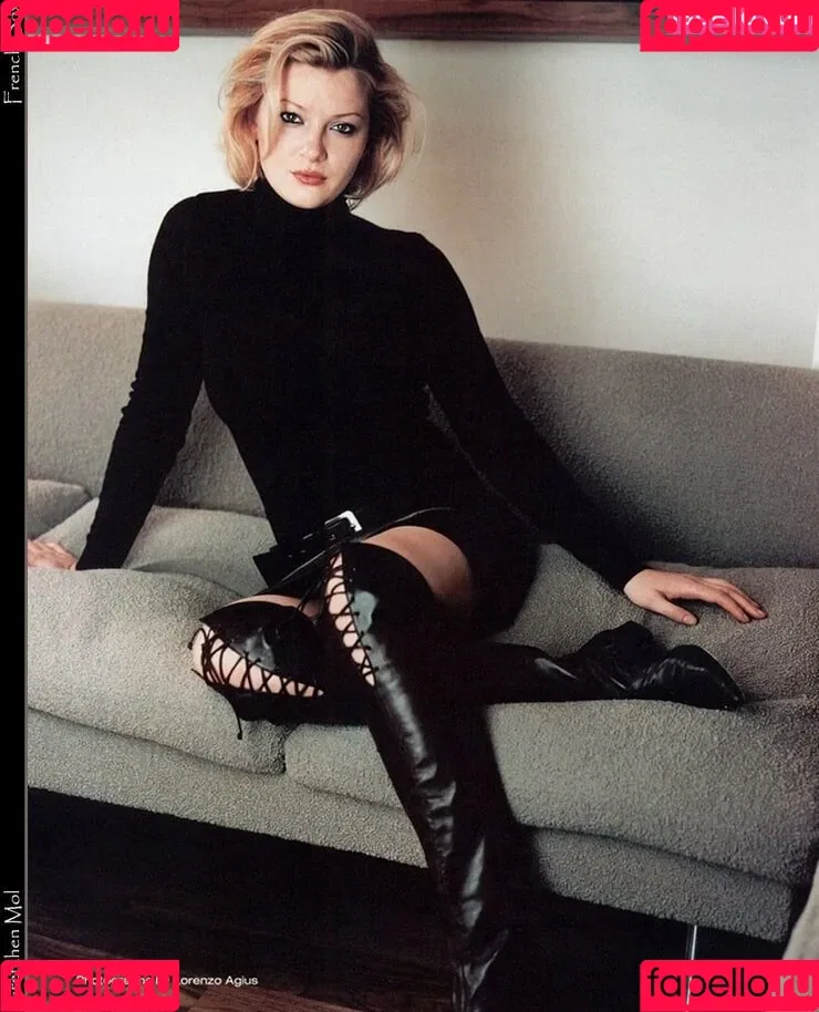 Gretchen Mol Onlyfans Photo Gallery 