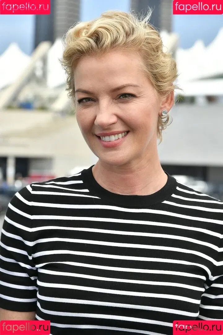 Gretchen Mol Onlyfans Photo Gallery 