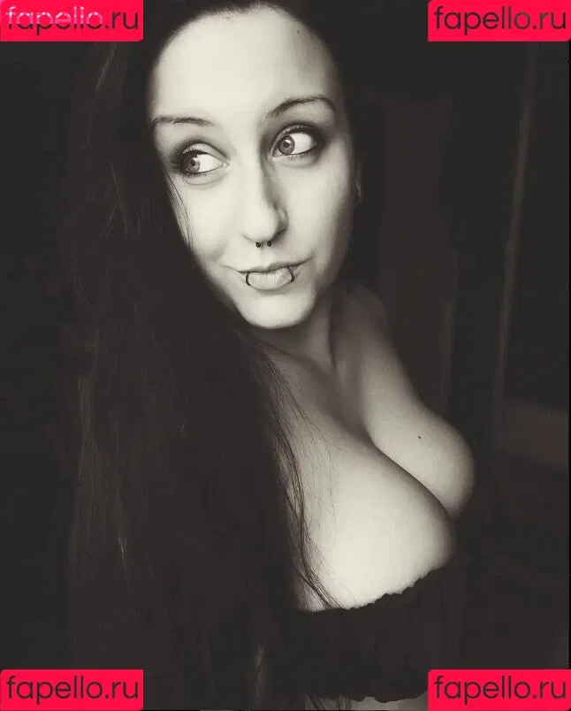 Skelli Onlyfans Photo Gallery 
