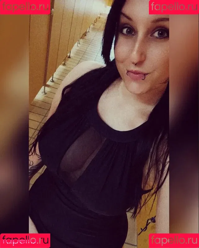 Skelli Onlyfans Photo Gallery 